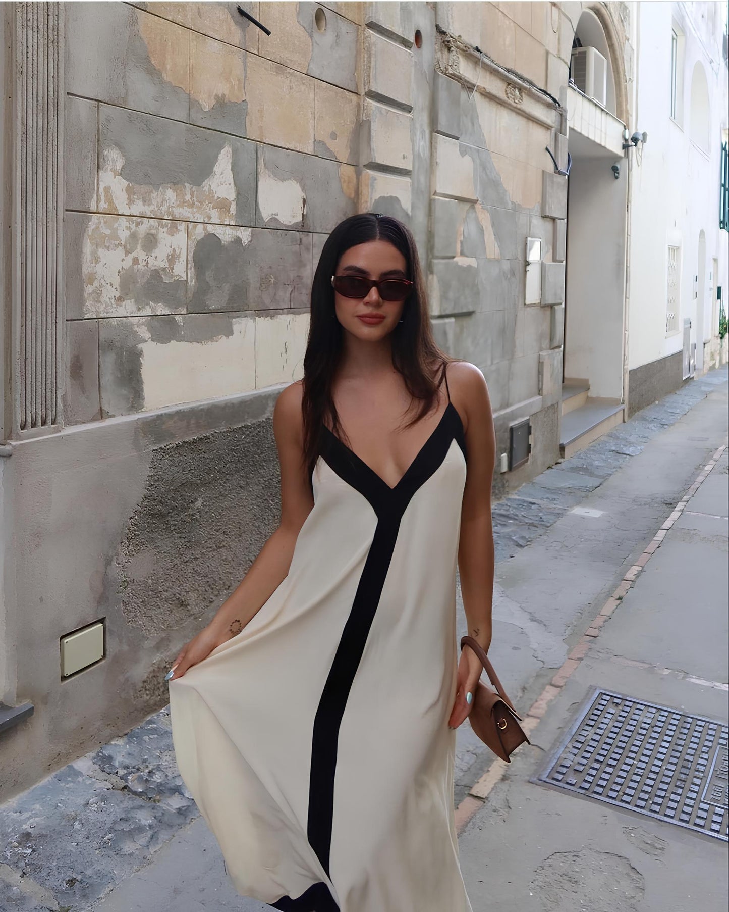 Robe de soirée bicolore sans manches au style chic et sensuel