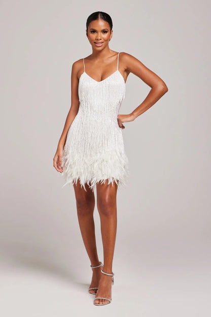 Jemima - Robe mini élégante à empiècements de plumes