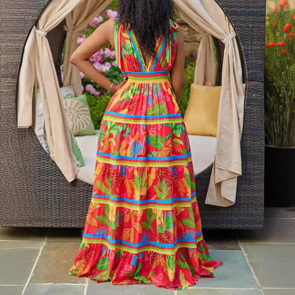 Vue de face de la robe longue évasée en polyester léger et coloré