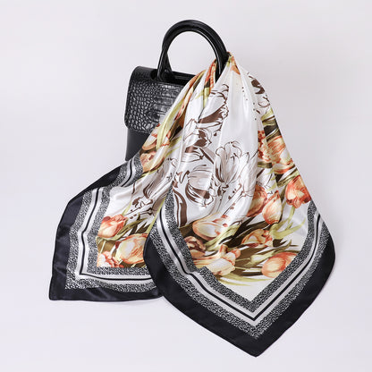 foulard-carre-noir-et-blanc-femme-chic