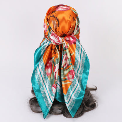 foulard-carre-soie-synthetique-imprime-chaines-avenue-des-dames